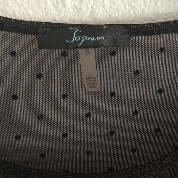 Soprano Dot Mesh Top with Bell Sleeves Black size Small - Picture 3 of 5
